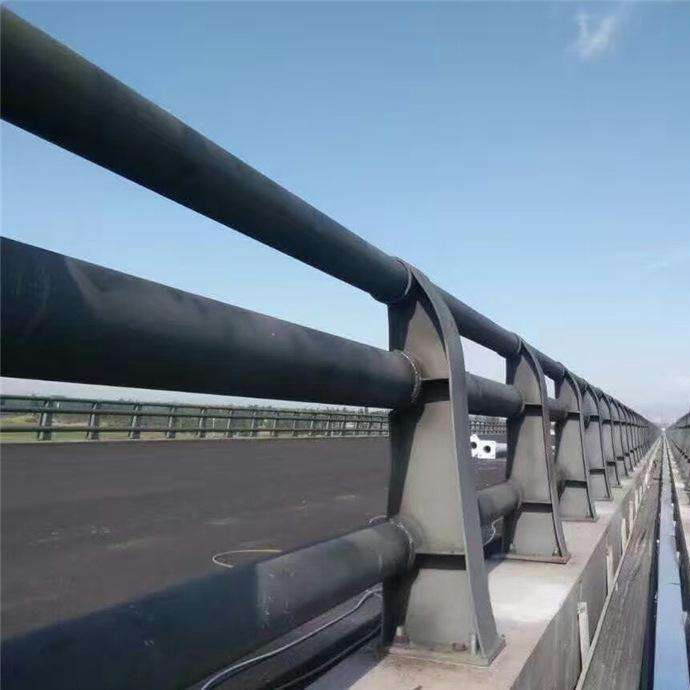 橋梁護(hù)欄的施工方法